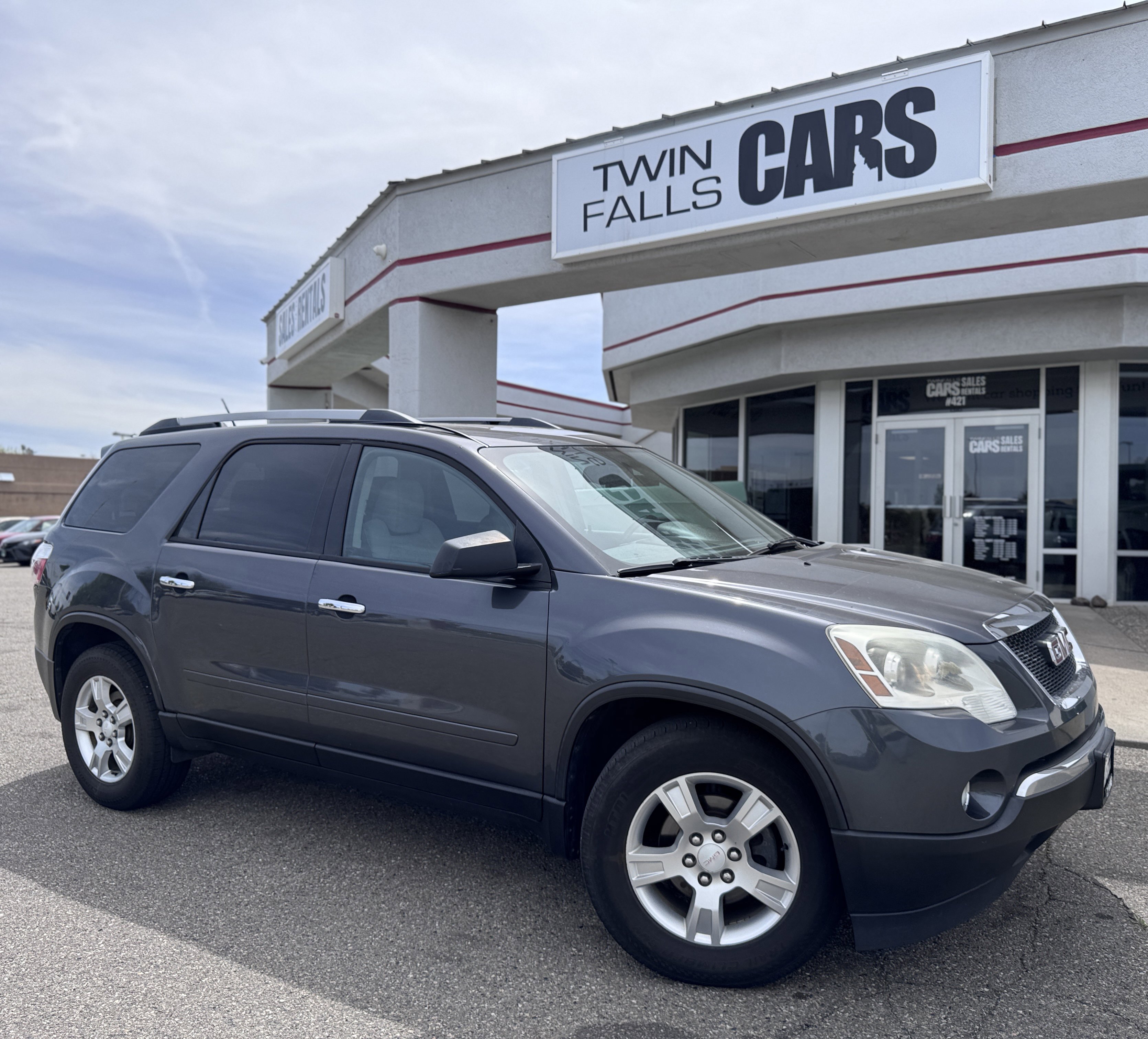 Used 2012 GMC Acadia SL w/ Preferred Package AWD/4WD image 2