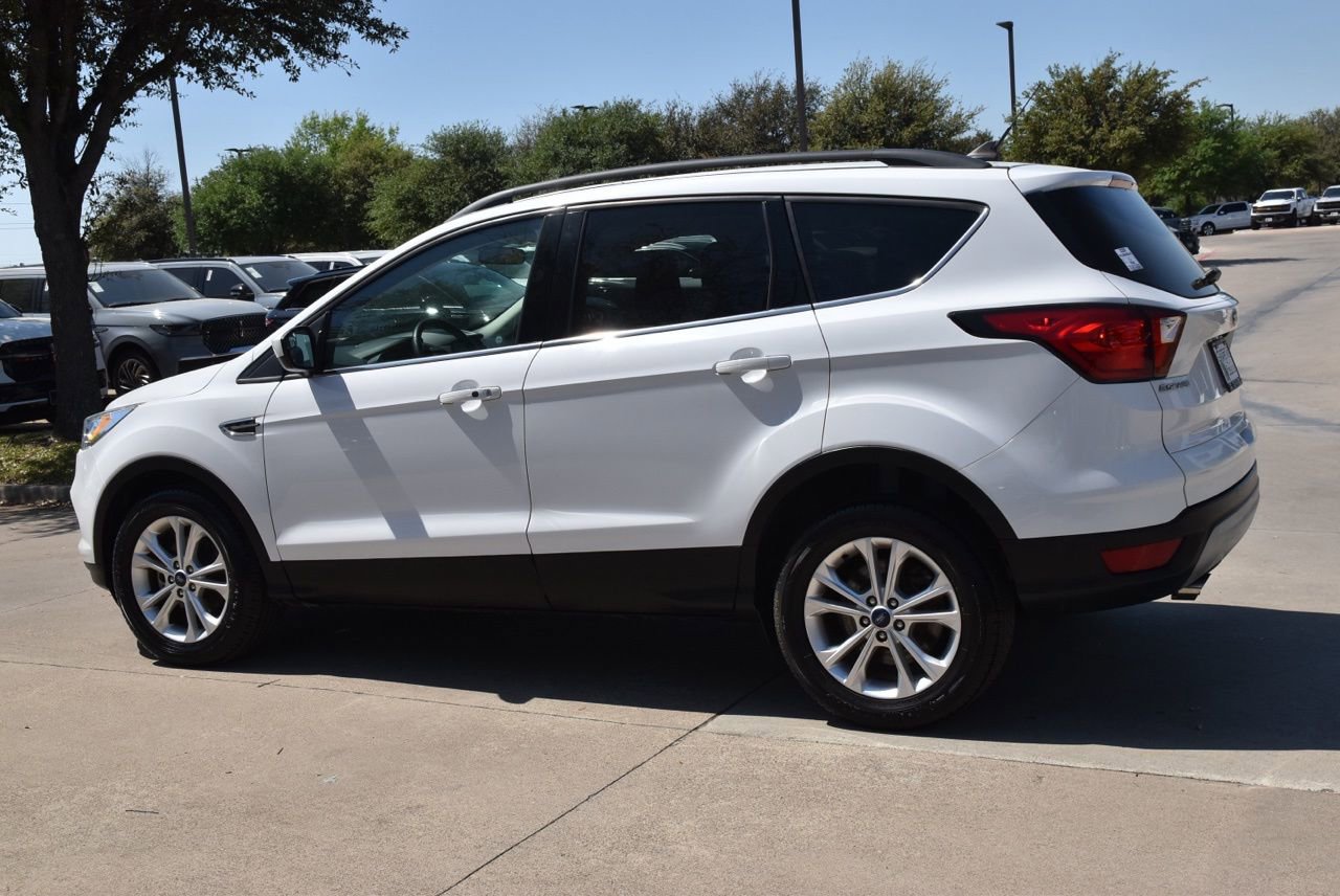 Used 2019 Ford Escape SEL image 11