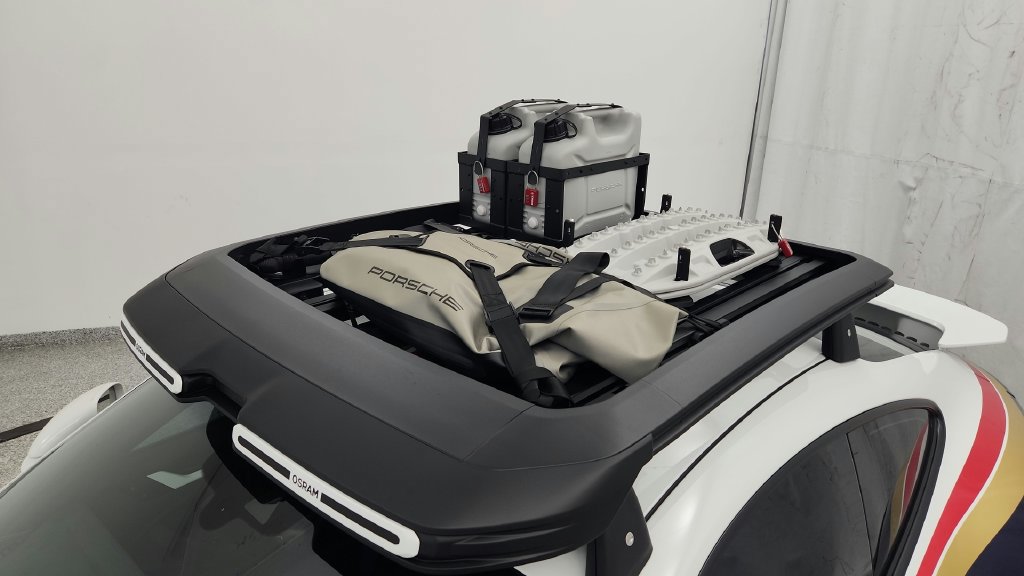 Used 2024 Porsche 911 Dakar AWD/4WD image 18