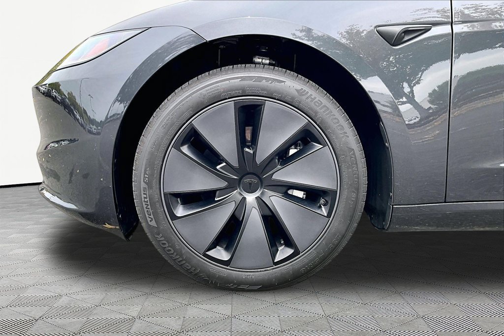 Used 2025 Tesla Model 3 Long Range RWD image 21