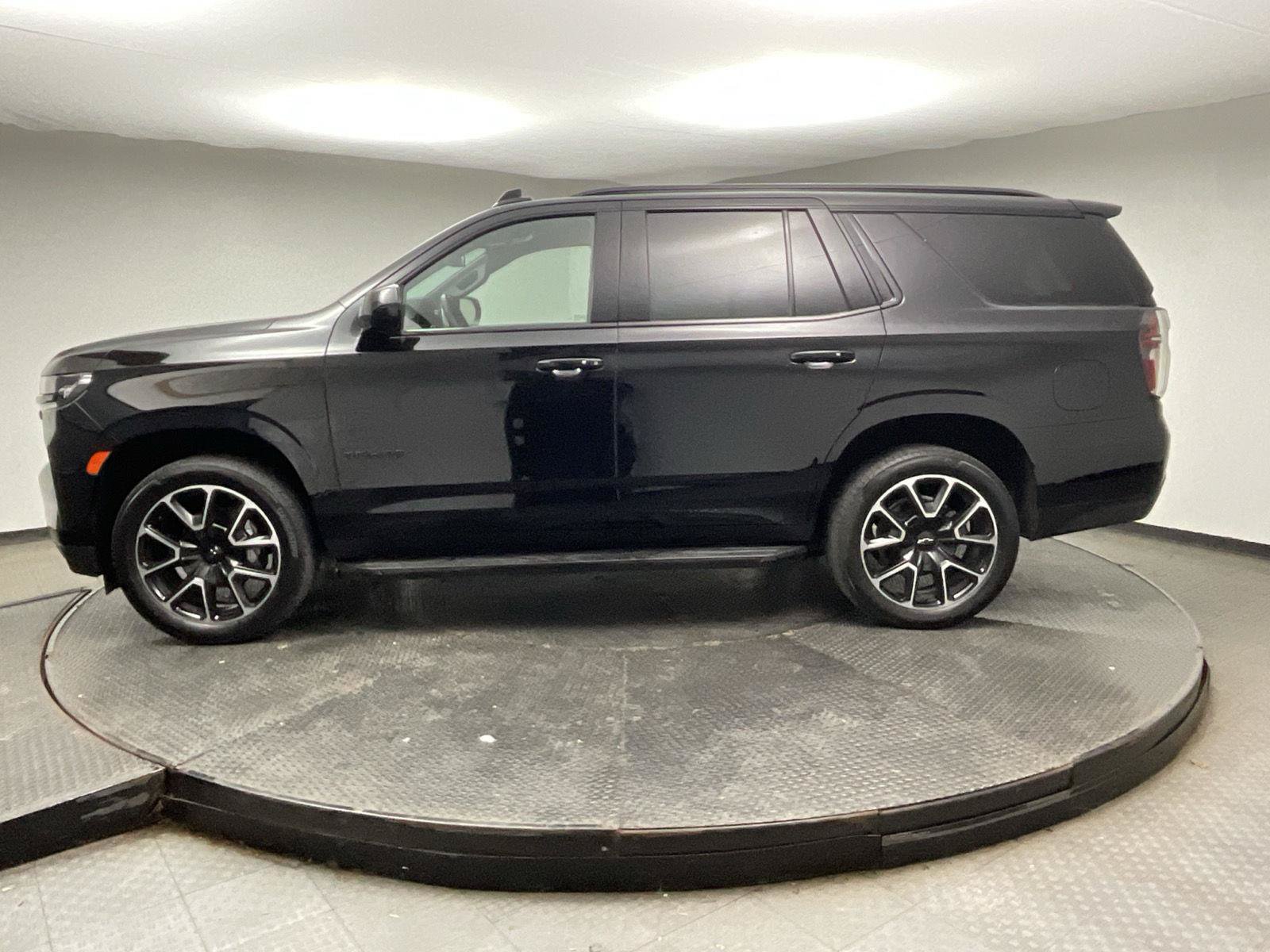 Certified 2024 Chevrolet Tahoe RST AWD/4WD image 4