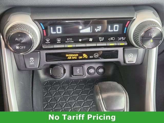 Used 2020 Toyota RAV4 XLE Premium image 18