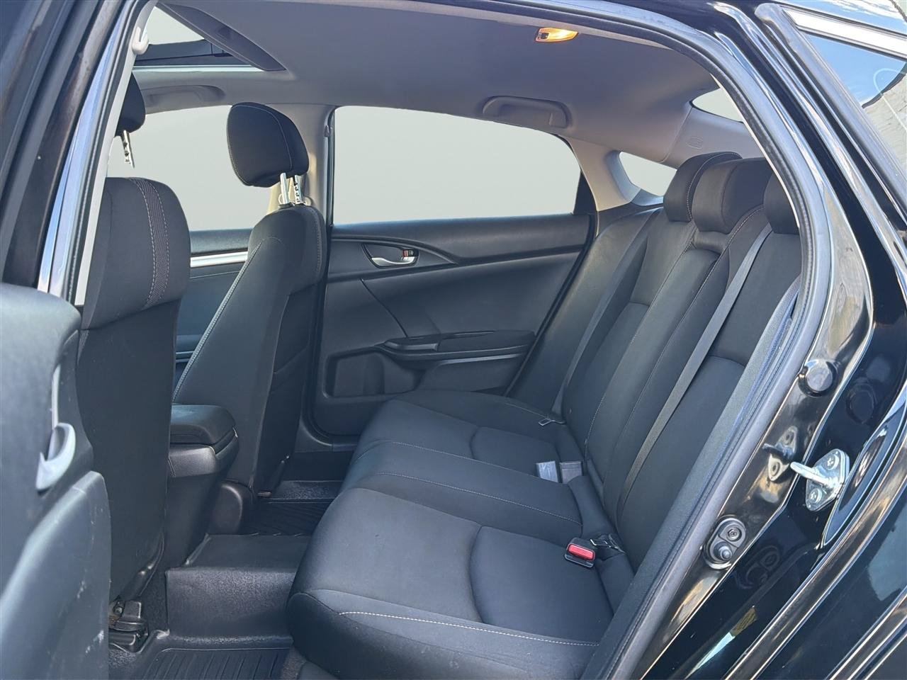 Used 2018 Honda Civic EX-T image 16
