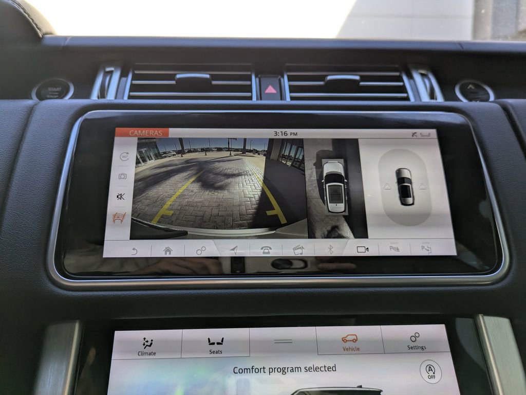 Used 2021 Land Rover Range Rover image 23