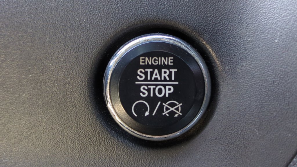 Used 2014 Dodge Challenger SXT Plus RWD image 21