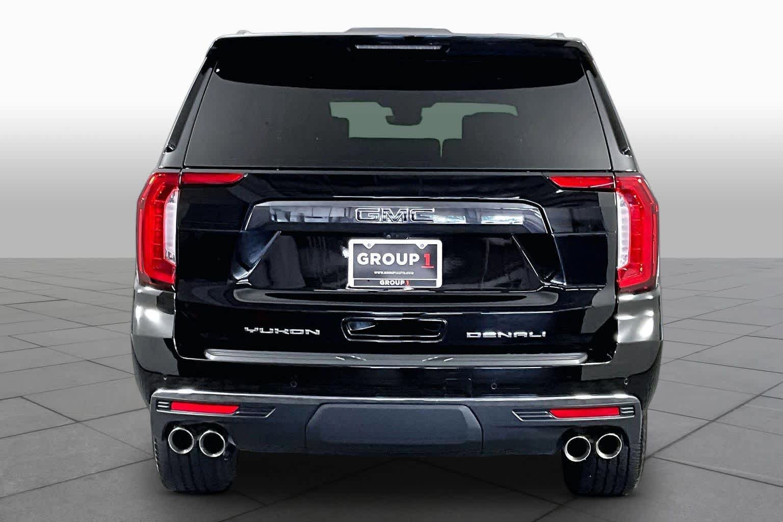 Used 2023 GMC Yukon Denali Ultimate AWD/4WD image 5