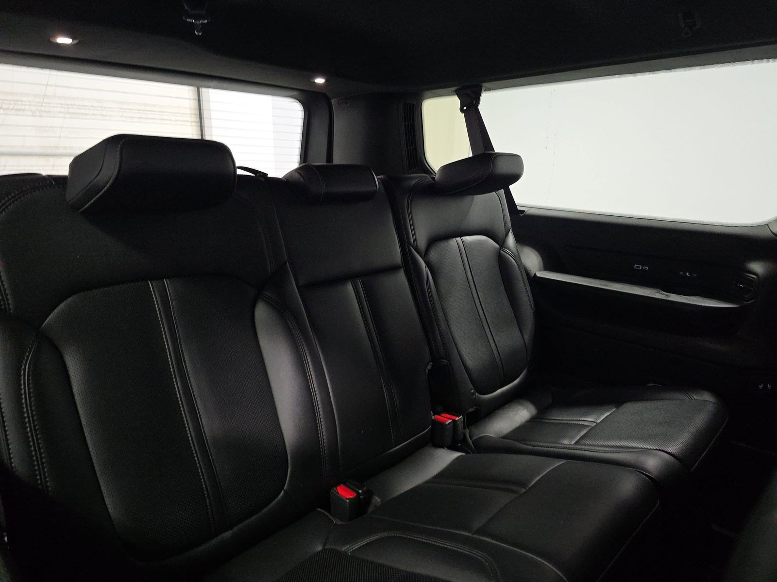 Used 2024 Jeep Wagoneer L image 54