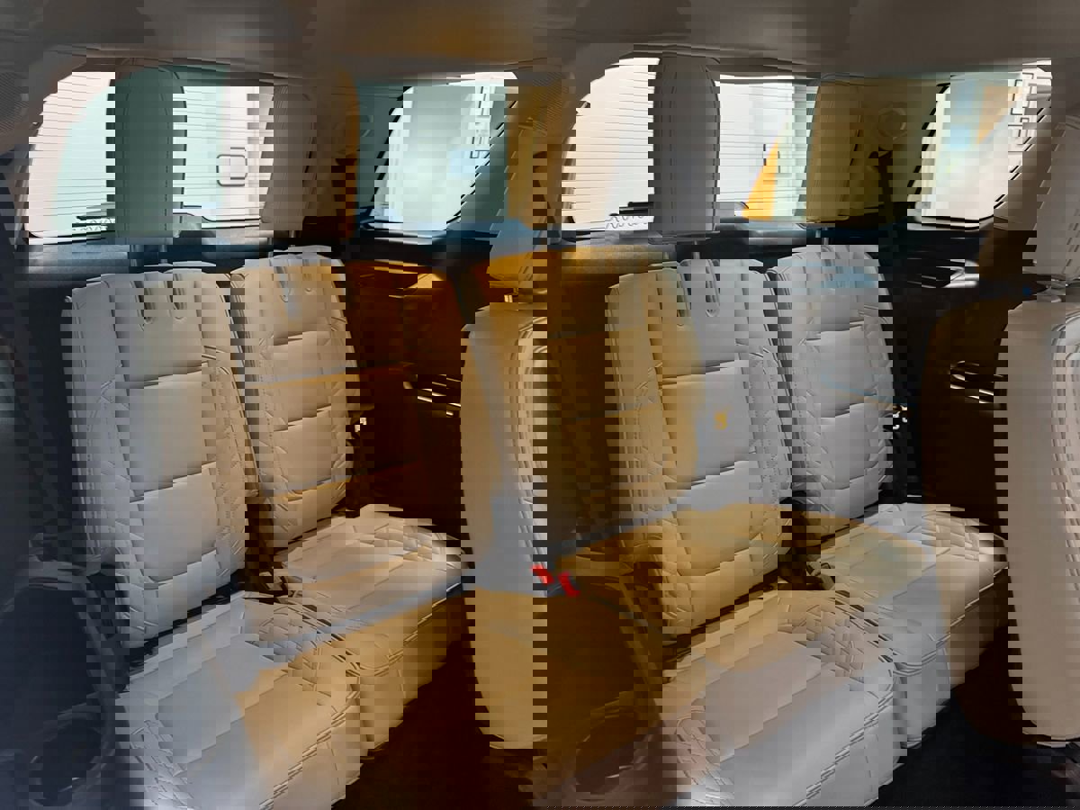 Used 2016 Ford Explorer Platinum image 49