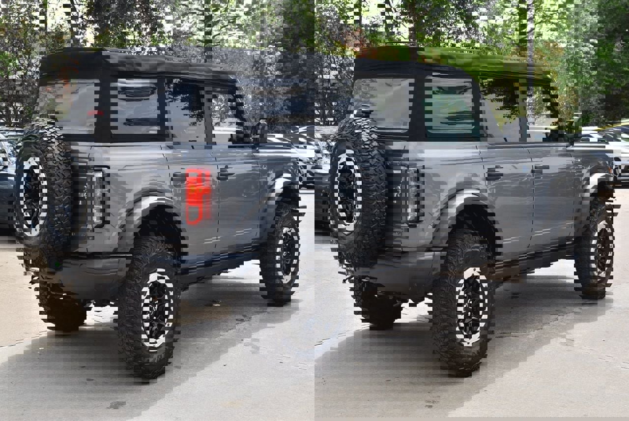 Certified 2021 Ford Bronco Black Diamond w/ Sasquatch Package image 7