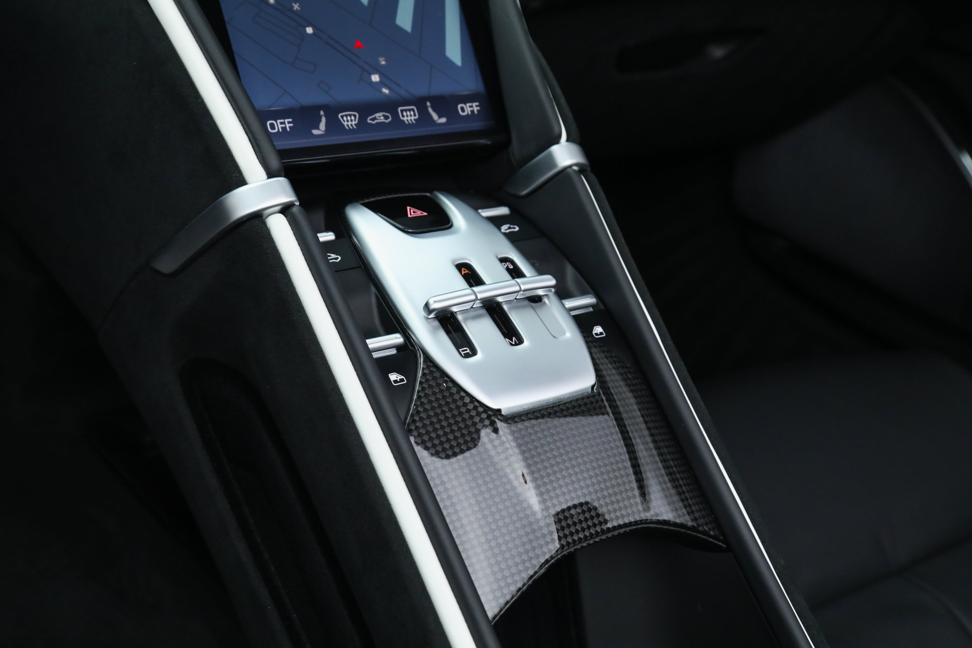 Certified 2025 Ferrari Roma Spider RWD image 34