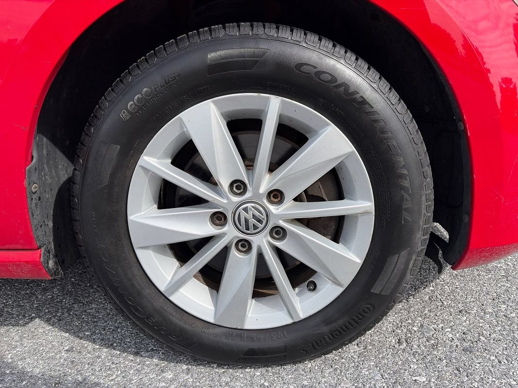 Used 2016 Volkswagen Golf S FWD image 29