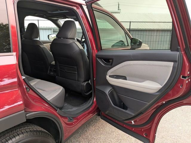 Certified 2026 Subaru Forester Premium AWD/4WD image 36