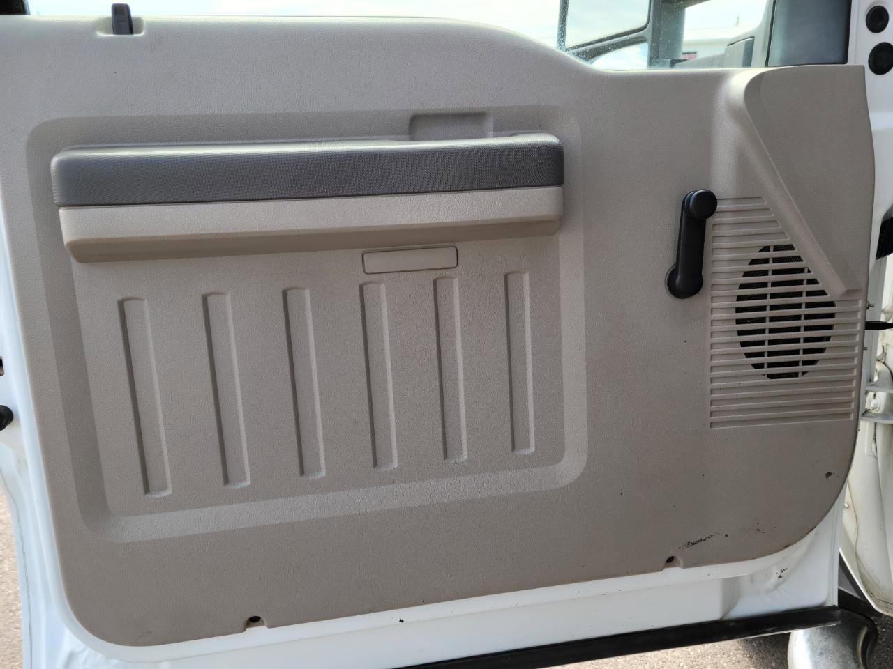 Used 2008 Ford F550 4x4 Regular Cab Super Duty image 7