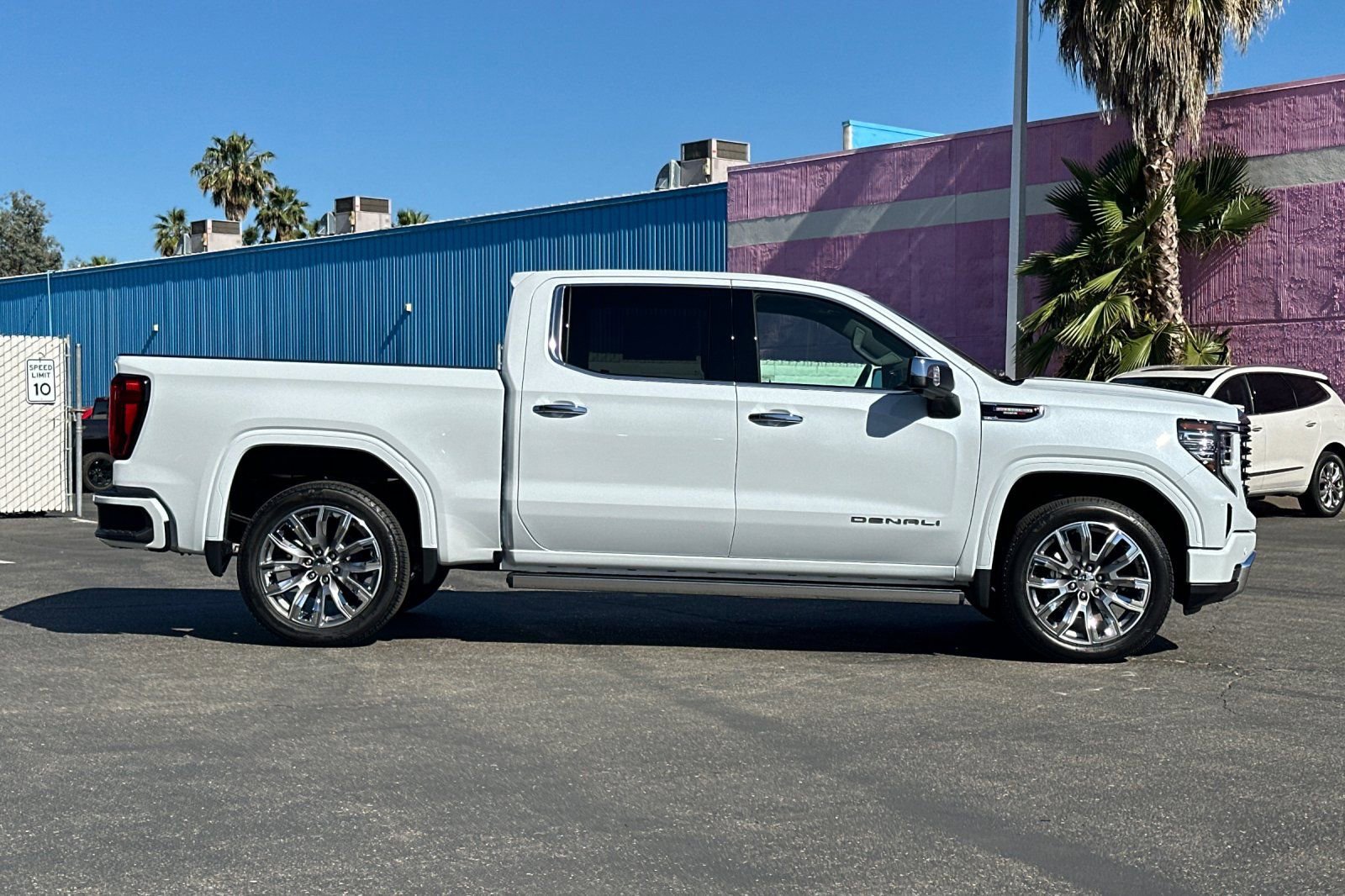 New 2026 GMC Sierra 1500 Denali w/ Denali Reserve Package AWD/4WD image 4