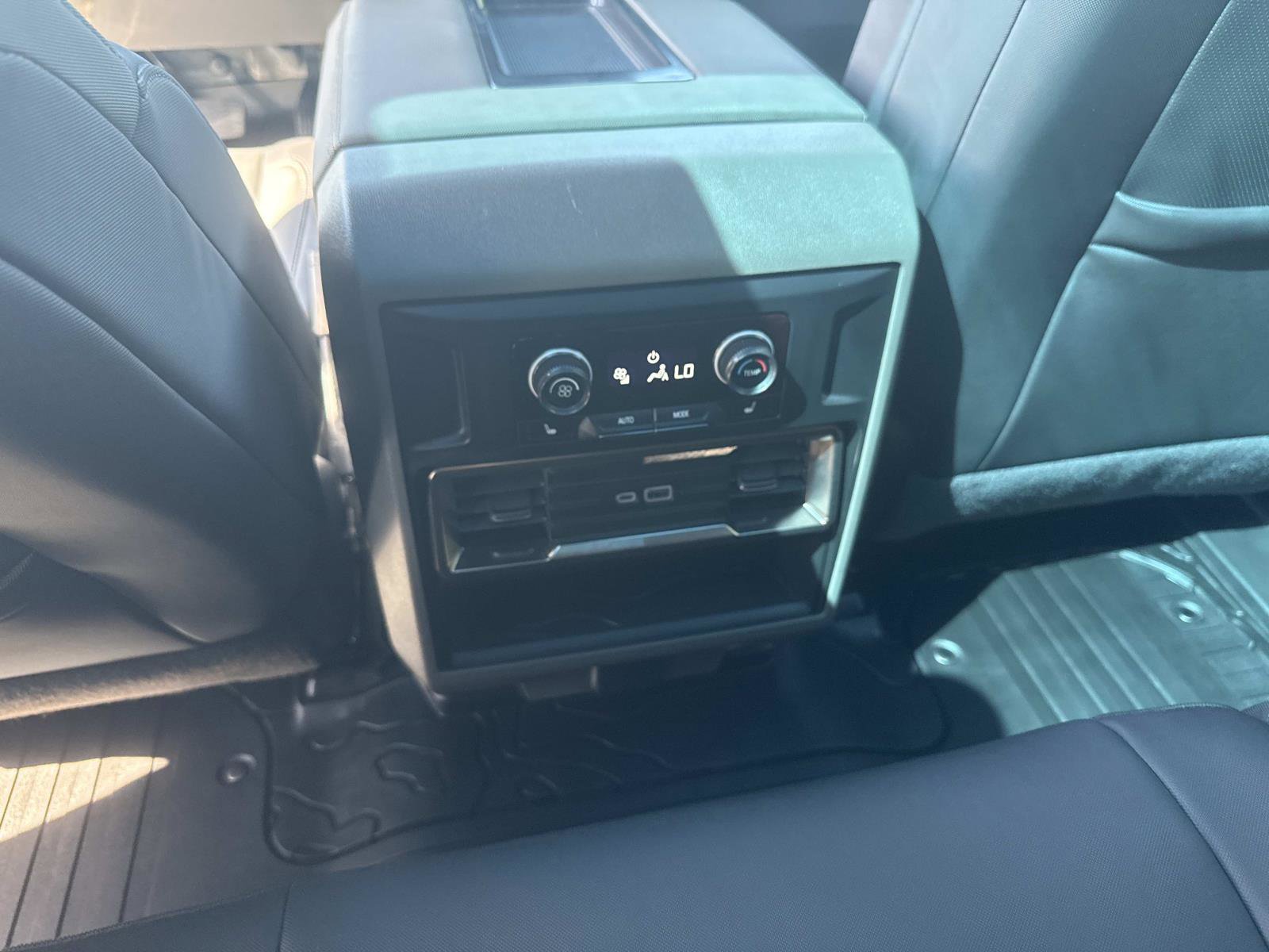 Used 2024 GMC Hummer EV 3X AWD/4WD image 18