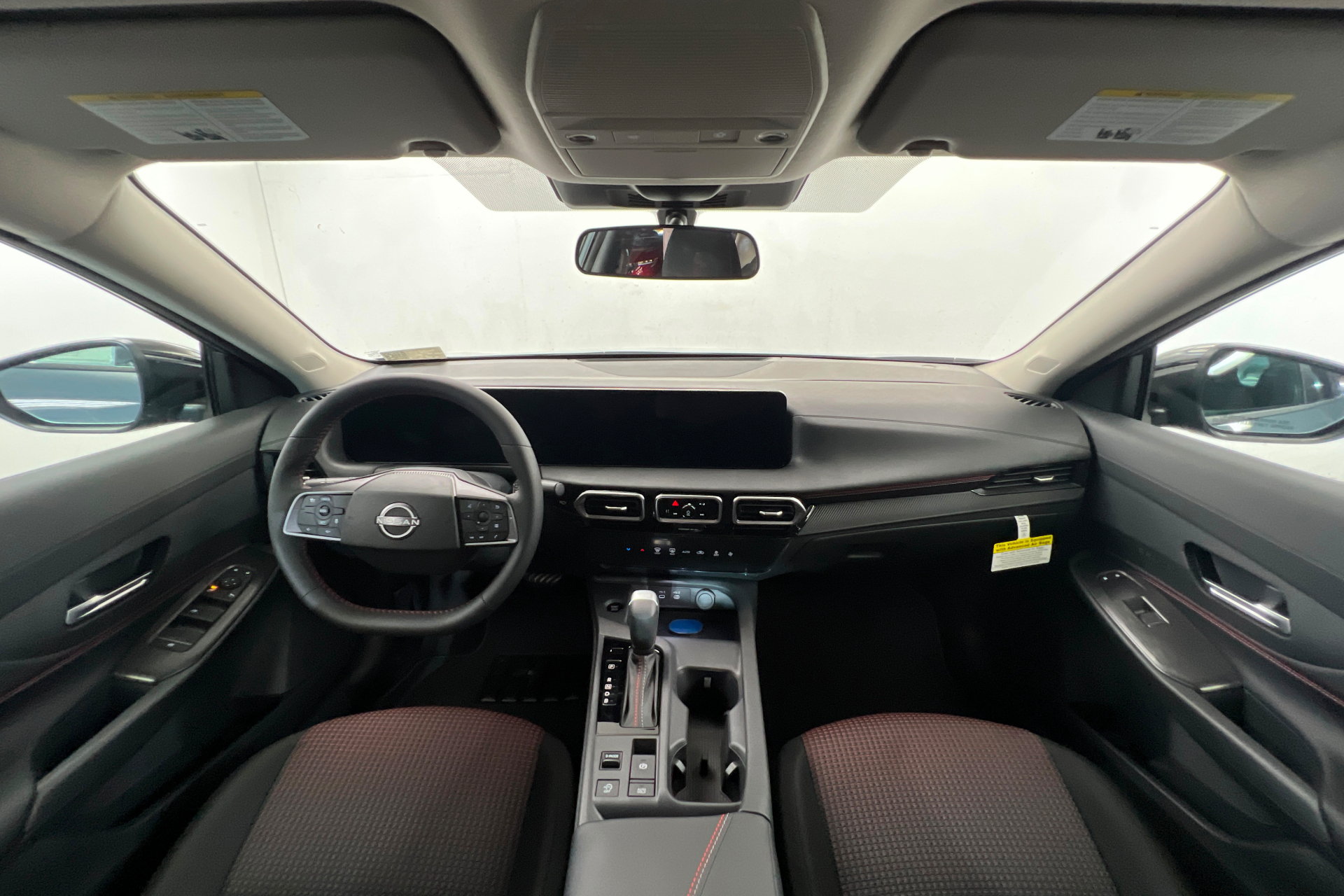 New 2027 Nissan Sentra SR w/ Floor Mat Package FWD image 9