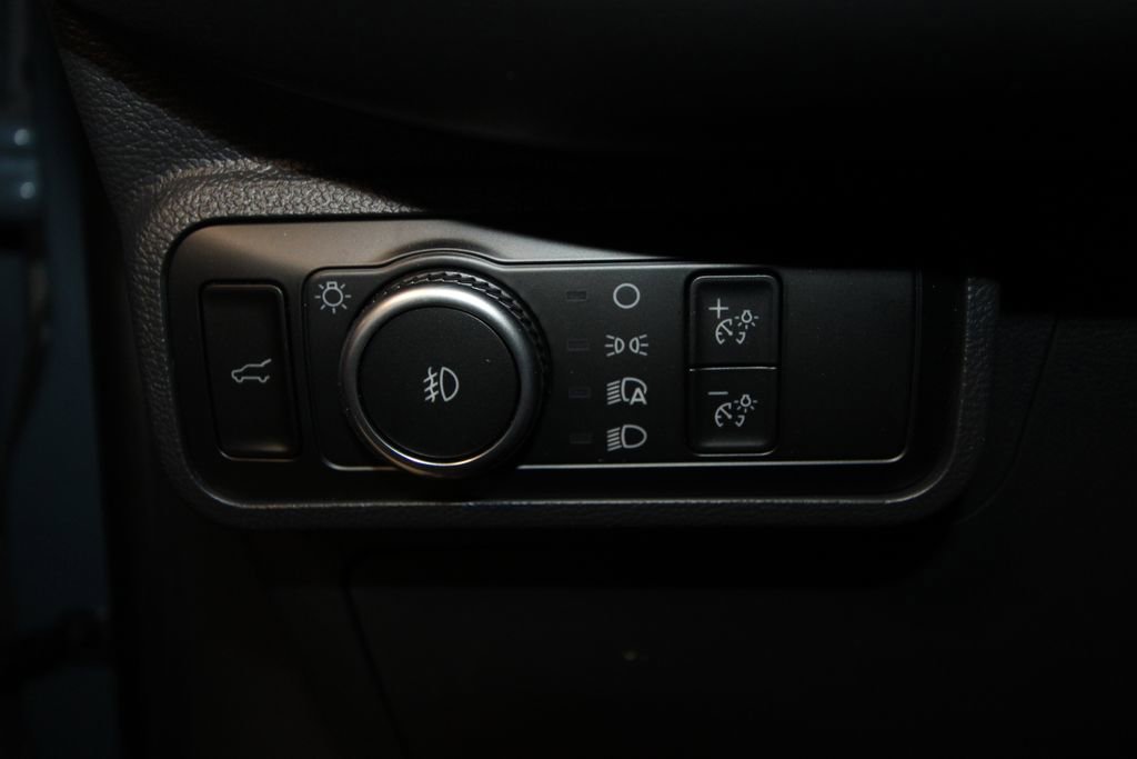 Used 2025 Ford Explorer ST-Line image 10