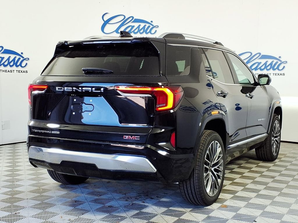 New 2026 GMC Terrain Denali w/ LPO, Black Badging Package AWD/4WD image 6