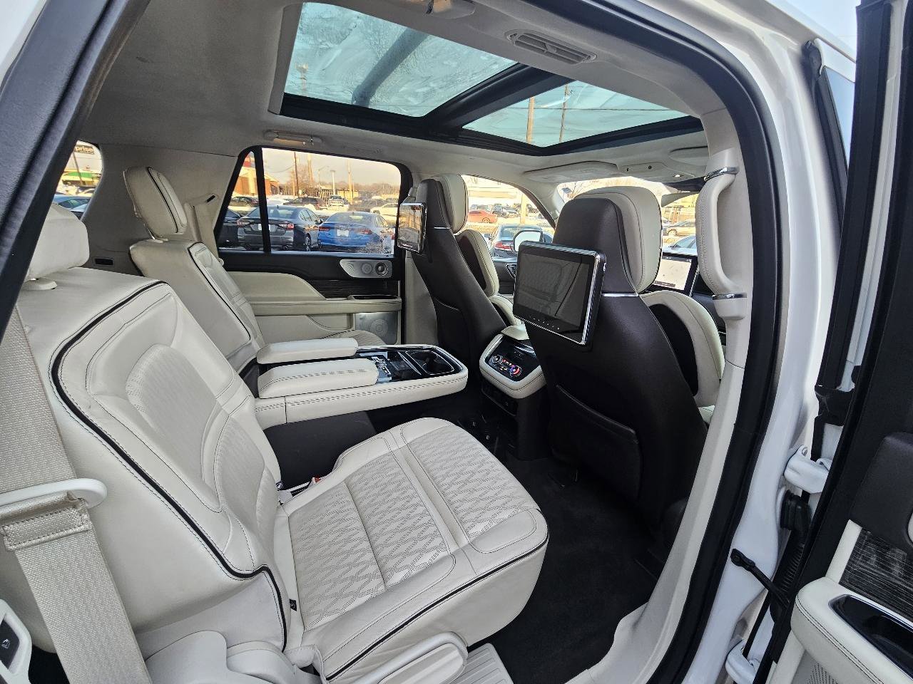 Used 2018 Lincoln Navigator L Black Label w/ Cargo Package AWD/4WD image 67