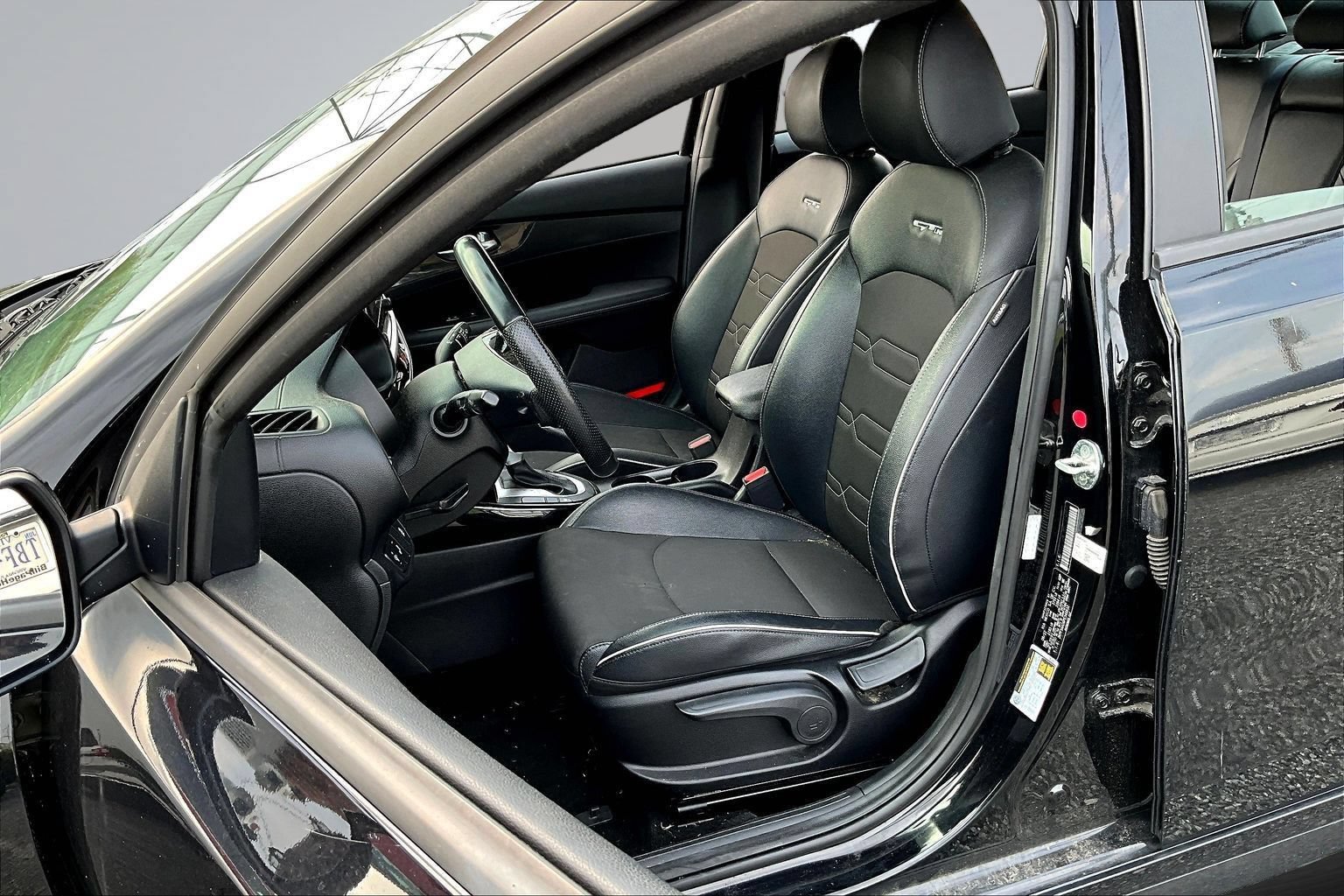 Used 2023 Kia Forte GT-Line FWD image 18