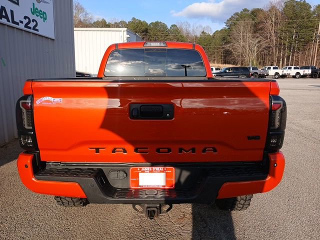 Used 2017 Toyota Tacoma TRD Sport image 4