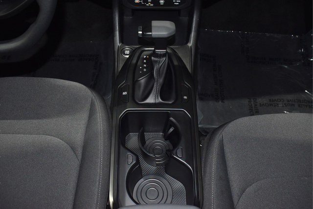 Used 2025 Kia K4 FWD image 28