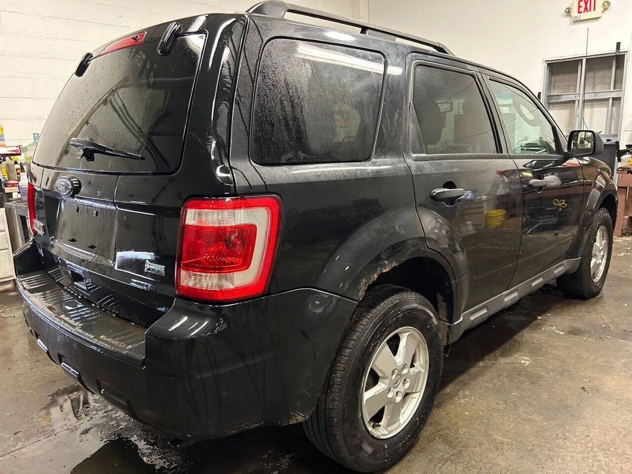 Used 2011 Ford Escape XLT image 5