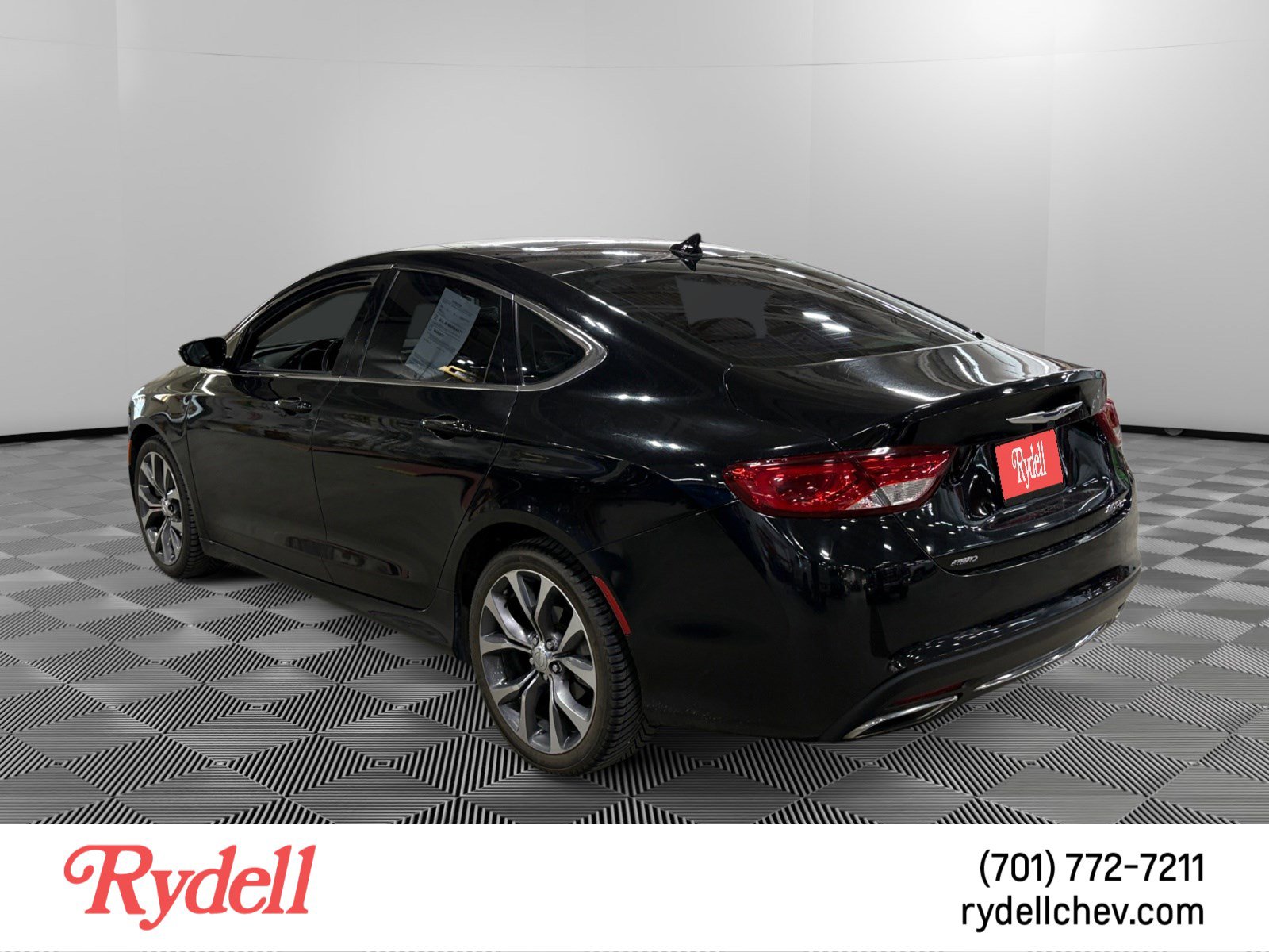 Used 2015 Chrysler 200 C w/ Navigation & Sound Group I AWD/4WD image 3