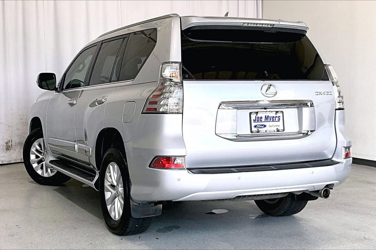 Used 2014 Lexus GX 460 w/ Premium Package AWD/4WD image 10