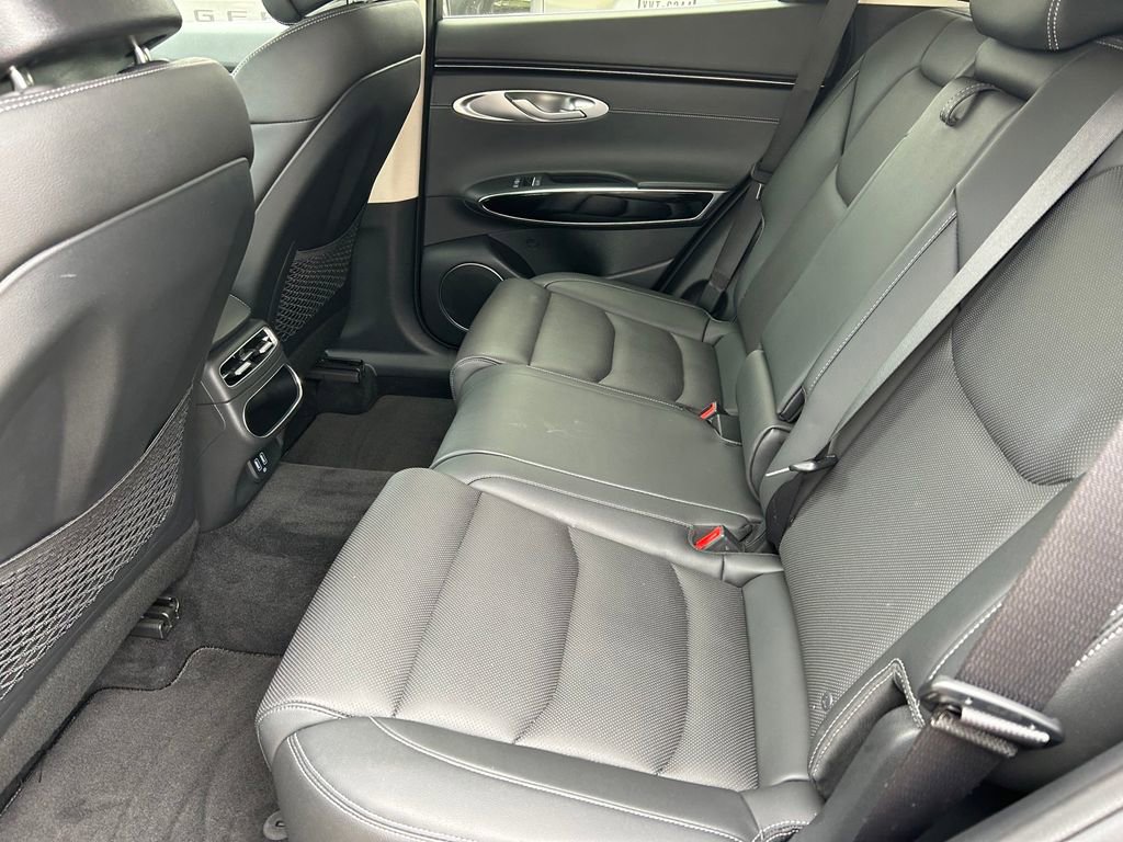 Used 2025 Genesis GV70 2.5T image 15