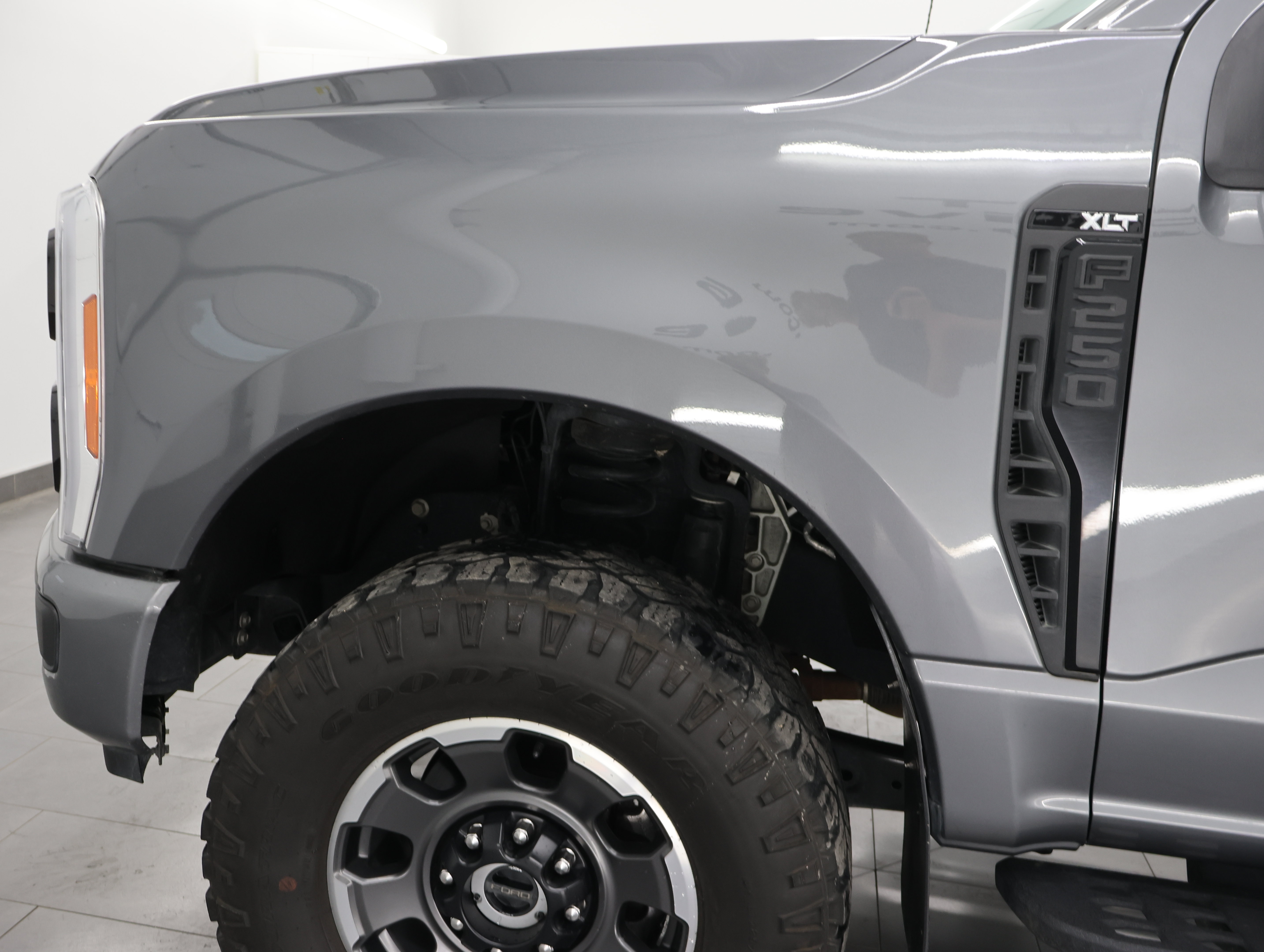 Used 2023 Ford F250 XLT w/ Black Appearance Package AWD/4WD image 37