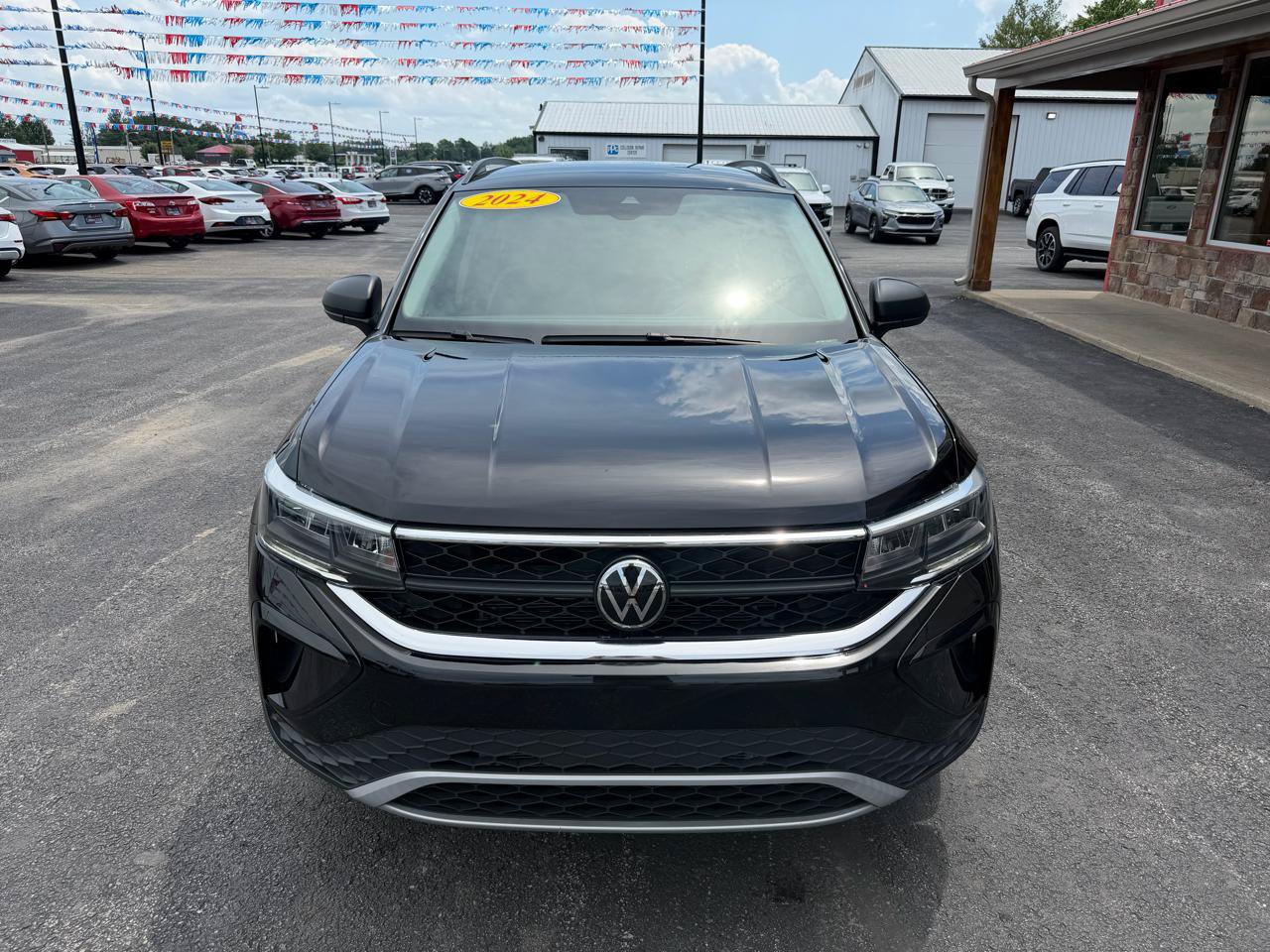 Used 2024 Volkswagen Taos S AWD/4WD image 10