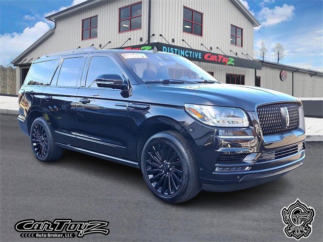 Used 2019 Lincoln Navigator Reserve image 1