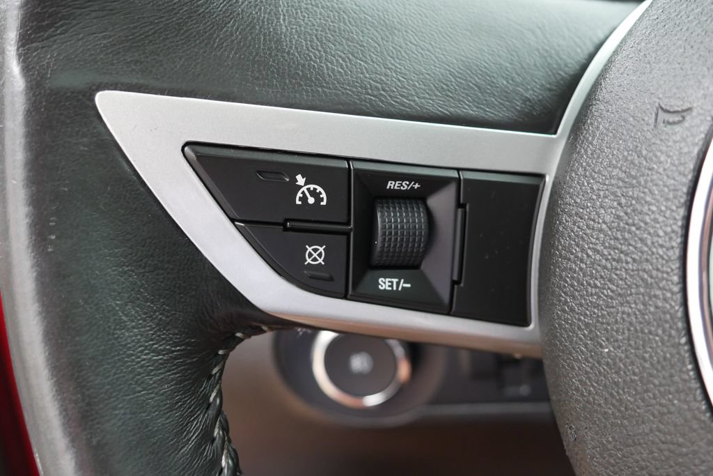 Used 2011 Chevrolet Camaro SS RWD image 18