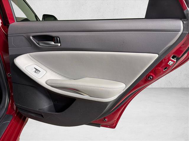 Used 2020 Toyota Avalon XLE FWD image 16