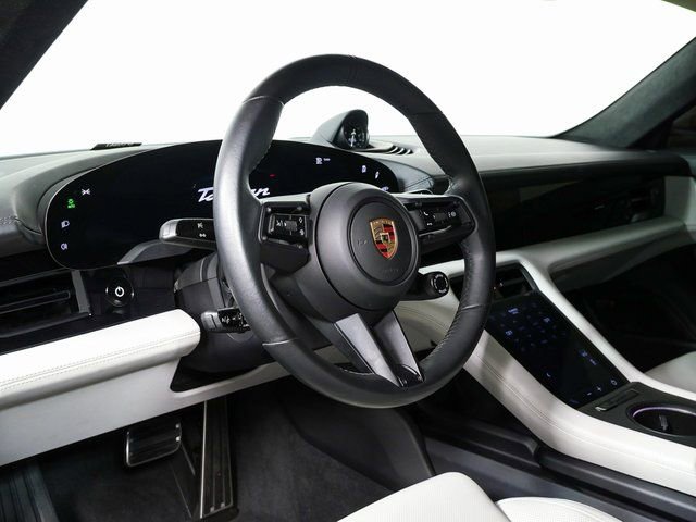 Certified 2023 Porsche Taycan GTS image 4