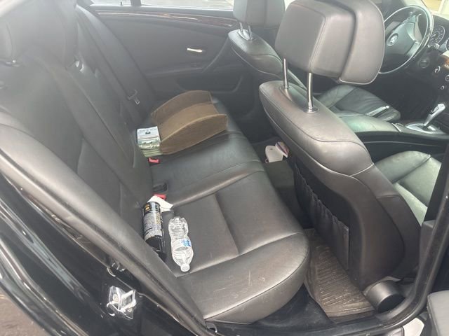 Used 2009 BMW 528i xDrive Sedan image 9