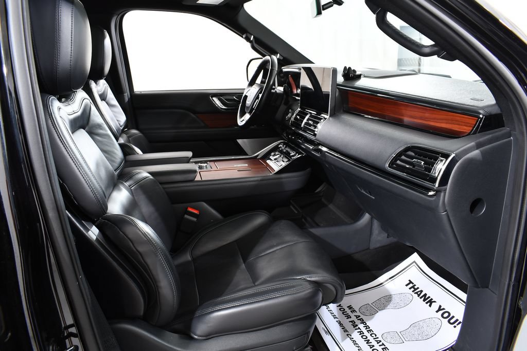 Used 2024 Lincoln Navigator L Reserve AWD/4WD image 10