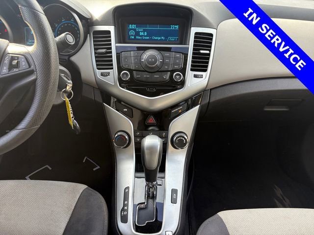Used 2015 Chevrolet Cruze LS FWD image 11