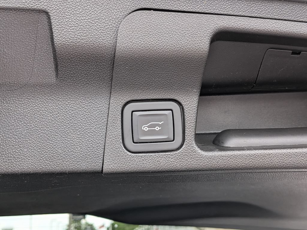 Used 2023 GMC Acadia AT4 w/ Preferred Package AWD/4WD image 23