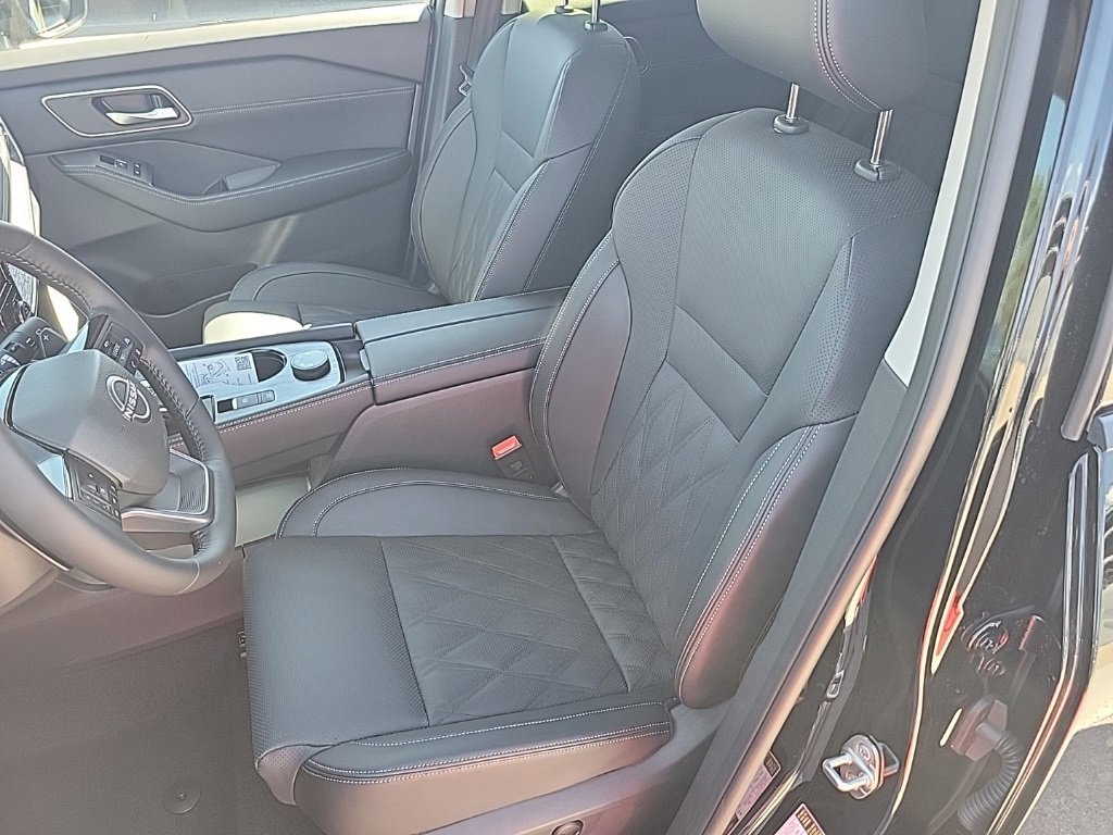 New 2026 Nissan Rogue Platinum w/ Platinum Premium Package image 19