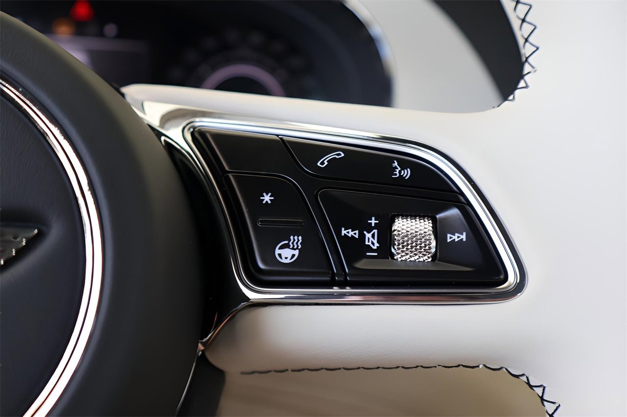 New 2025 Bentley Bentayga image 22