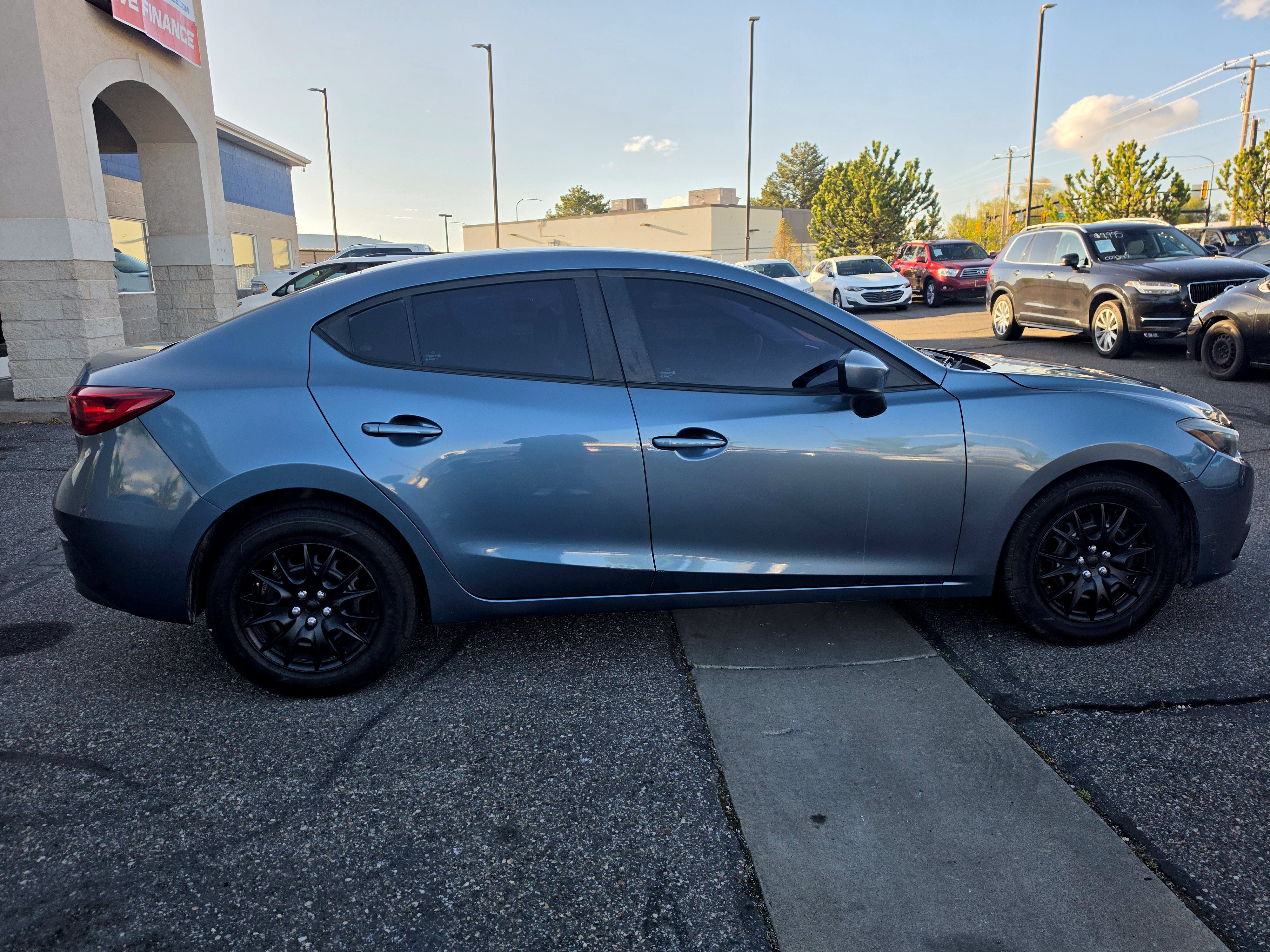 Used 2015 MAZDA MAZDA3 i Sport FWD image 8