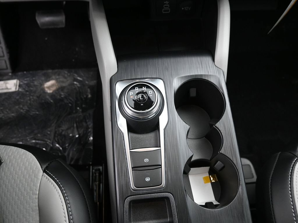 New 2025 Ford Escape SE FWD image 25