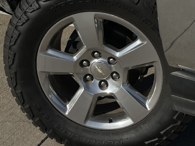 Used 2017 Chevrolet Silverado 1500 LT w/ Texas Edition RWD image 9