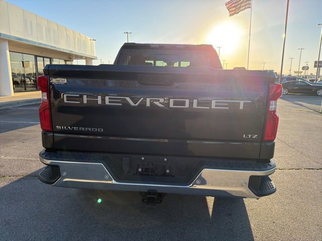 Used 2022 Chevrolet Silverado 1500 LTZ w/ Technology Package image 4