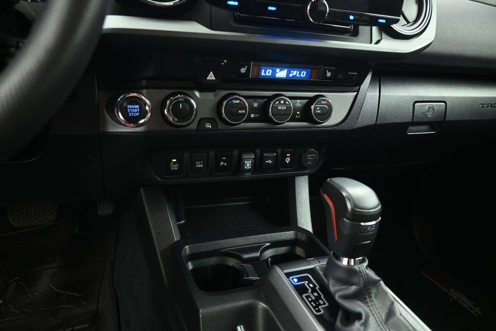 Used 2022 Toyota Tacoma TRD Pro AWD/4WD image 15