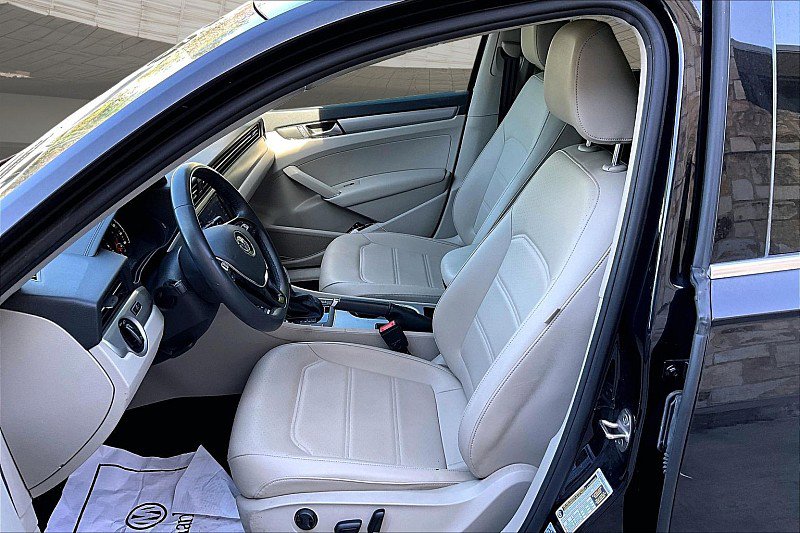 Used 2022 Volkswagen Passat 2.0T SE image 24