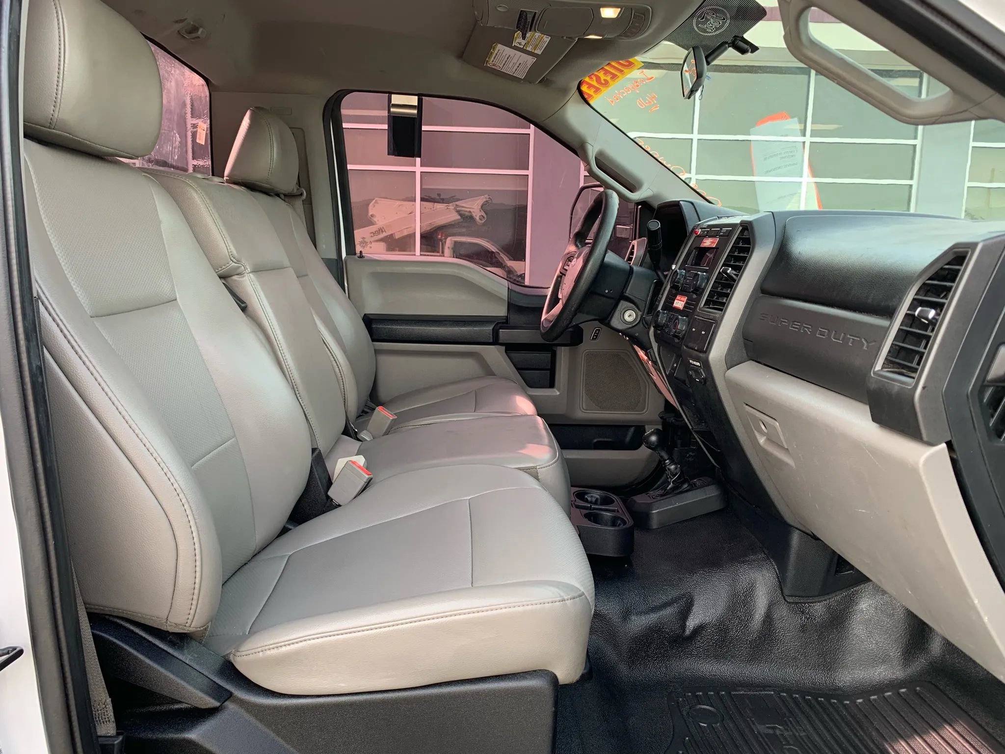 Used 2019 Ford F550 4x4 Regular Cab Super Duty image 21