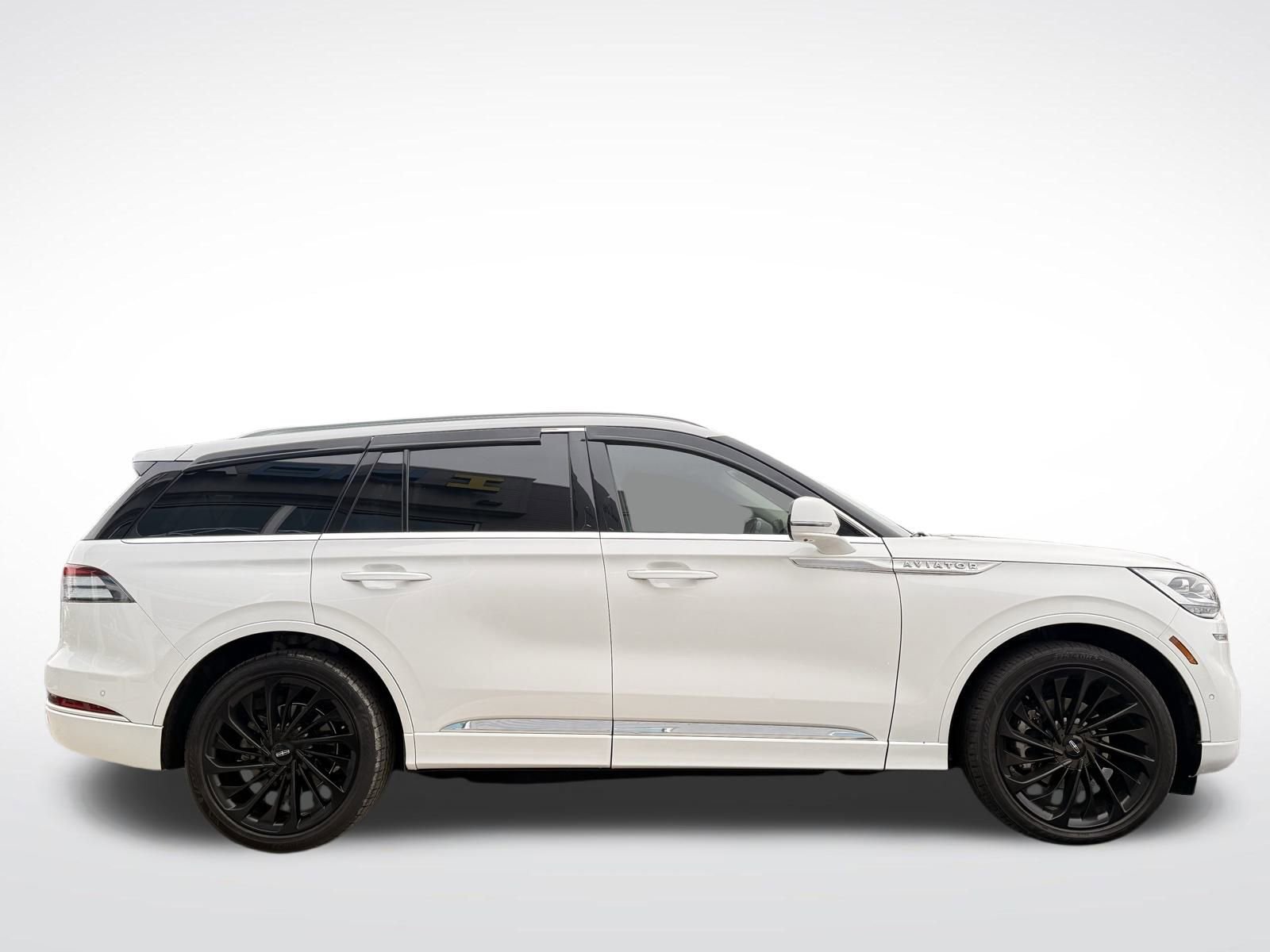 Used 2021 Lincoln Aviator Reserve w/ Equipment Group 210A image 4